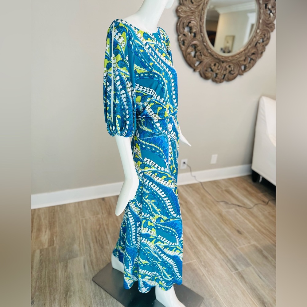 Nikki Poulos Print Peekaboo/Cold Shoulder Sleeve Maxi Dress.